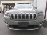 Used 2019 Jeep Cherokee Limited image 2