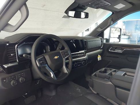 New 2026 Chevrolet Silverado 2500 LT w/ All Star Edition AWD/4WD image 2