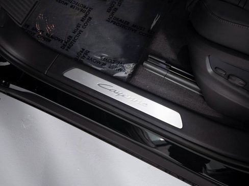 New 2026 Porsche Cayenne E-Hybrid Coupe image 16