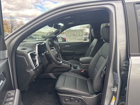 New 2026 GMC Canyon Elevation image 9