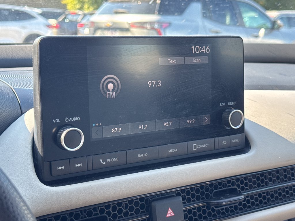 Used 2025 Honda HR-V LX image 19