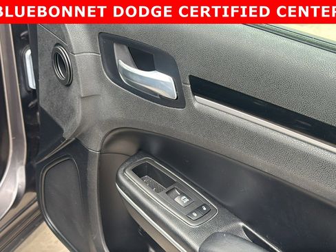 Used 2021 Chrysler 300 S image 30