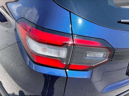 Certified 2025 Honda Pilot Touring image 22
