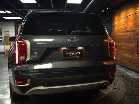 Used 2022 Hyundai Palisade SEL w/ 8P Bench Seat Package FWD image 6
