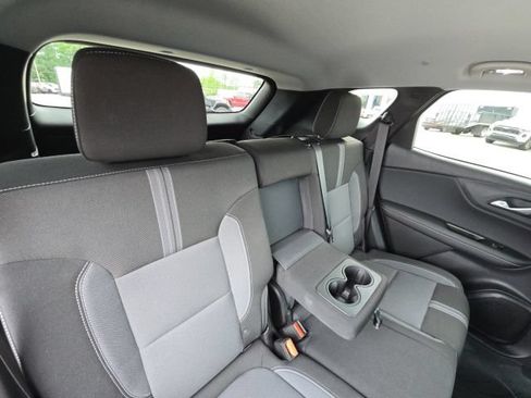 Used 2024 Chevrolet Blazer LT w/ Convenience Package FWD image 15
