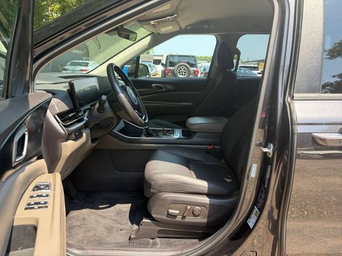 Used 2026 Kia Carnival FWD image 28