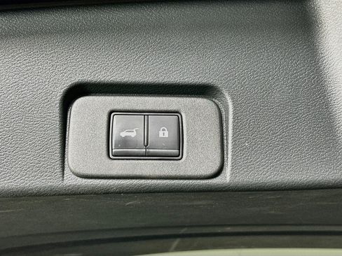 Used 2024 Nissan Rogue SL w/ SL Premium Package AWD/4WD image 32