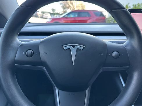 Used 2020 Tesla Model 3 Long Range image 24