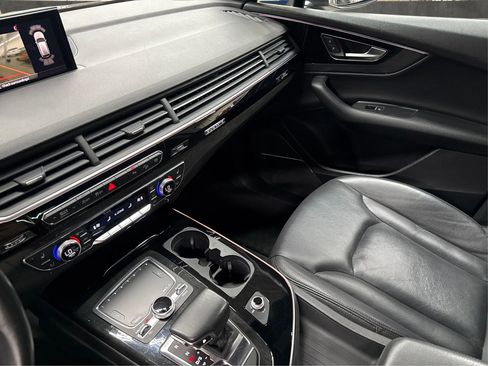 Used 2018 Audi Q7 3.0T Prestige w/ Prestige Package image 41