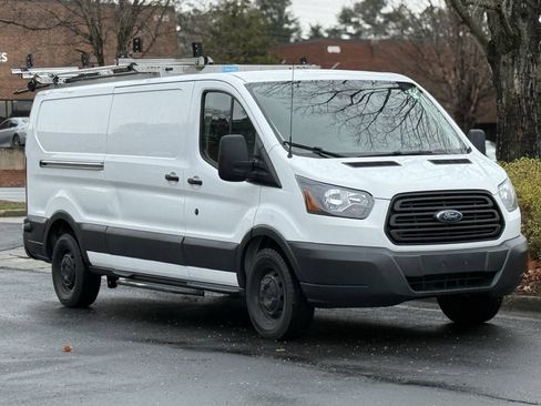 Used 2017 Ford Transit 250 148 Low Roof RWD image 3