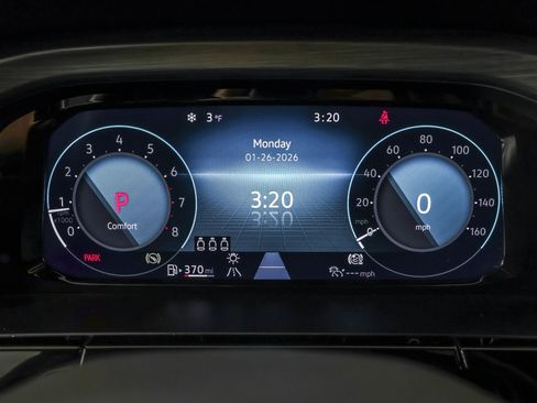 Used 2024 Volkswagen Atlas Cross Sport SE image 28