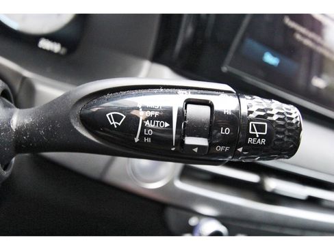 Used 2023 Hyundai Palisade Limited FWD image 18