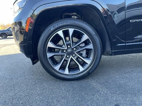 Used 2021 Jeep Grand Cherokee L Overland w/ Luxury Tech Group IV image 36