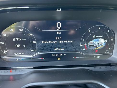 Used 2024 GMC Yukon Denali AWD/4WD image 30