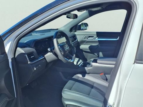 New 2026 GMC Terrain Elevation w/ Elevation Premium Package FWD image 16