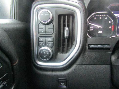 Used 2021 GMC Sierra 1500 AT4 w/ AT4 Premium Package image 12