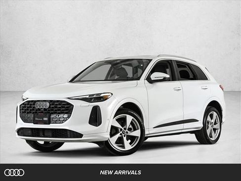 Used 2025 Audi Q5 Premium Plus w/ Premium Plus image 1