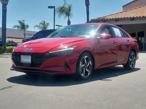 Certified 2023 Hyundai Elantra SEL w/ Convenience Package FWD image 5