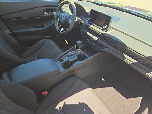 Certified 2024 Honda Accord EX image 26