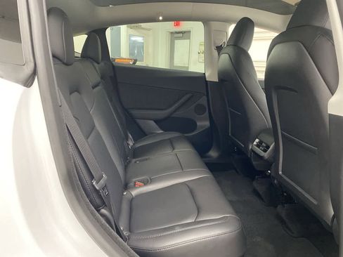 Used 2024 Tesla Model Y Performance image 16