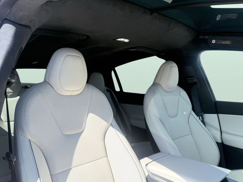 Used 2022 Tesla Model X Plaid image 67