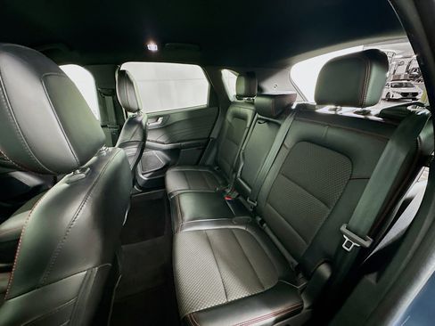 Used 2024 Ford Escape ST-Line image 25