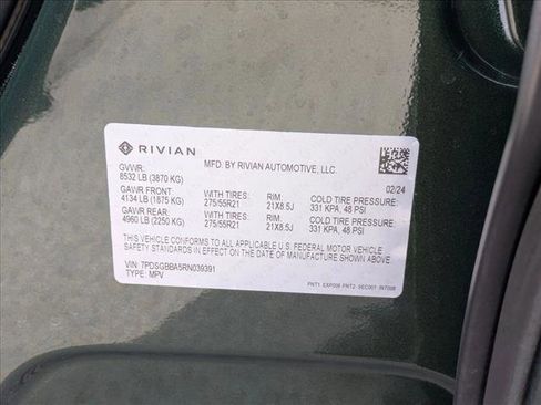 Used 2024 Rivian R1S Adventure AWD/4WD image 25