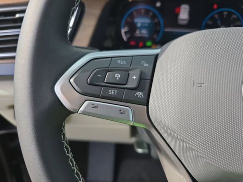 New 2026 Volkswagen Atlas SE image 14