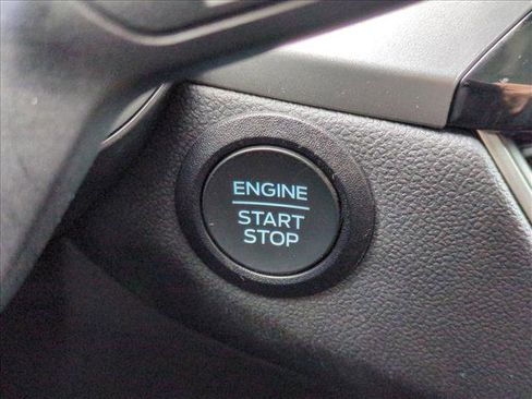 Used 2024 Ford Escape Active image 17