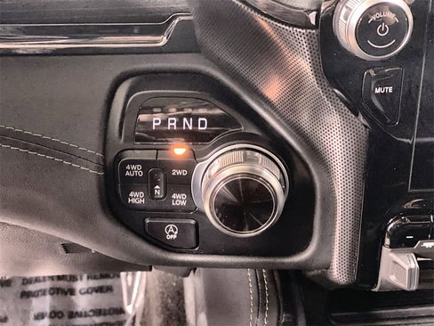 Used 2022 RAM 1500 Limited w/ Bed Utility Group image 13