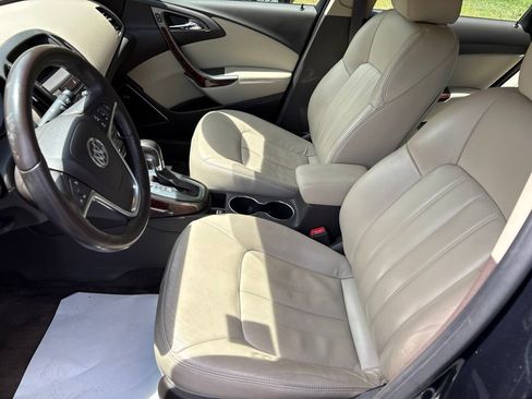 Used 2013 Buick Verano Leather FWD image 8