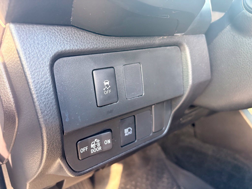 Used 2023 Toyota Tacoma SR w/ SR Convenience Package RWD image 13