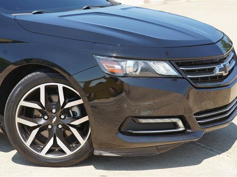 Used 2017 Chevrolet Impala Premier FWD image 12