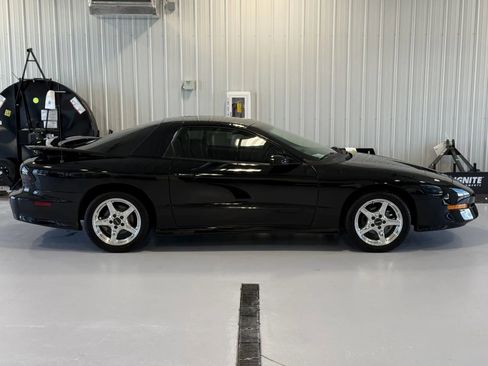 Used 1994 Pontiac Firebird Trans Am RWD image 2