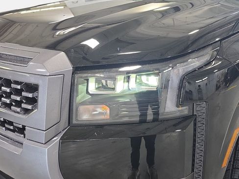 New 2026 Nissan Frontier SV w/ All-Weather Content Package AWD/4WD image 29