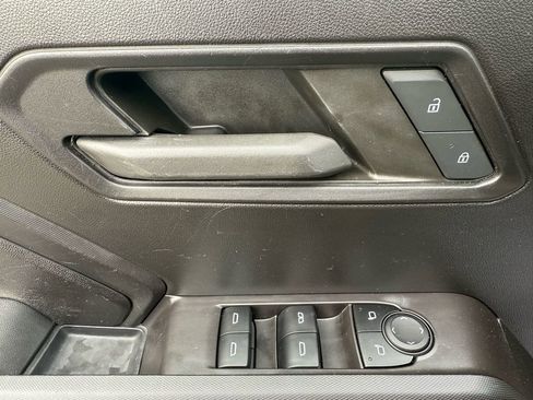 Used 2024 Chevrolet Colorado Trail Boss w/ Technology Package image 13