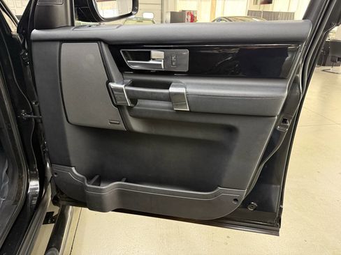 Used 2014 Land Rover LR4 HSE image 17