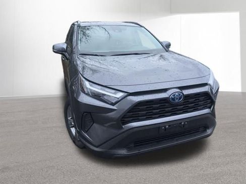 Used 2024 Toyota RAV4 XLE image 5
