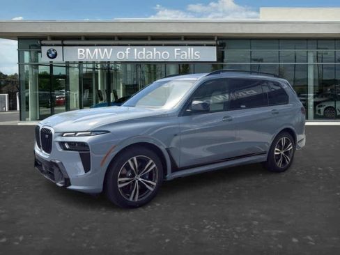 New 2026 BMW X7 M60i AWD/4WD image 3