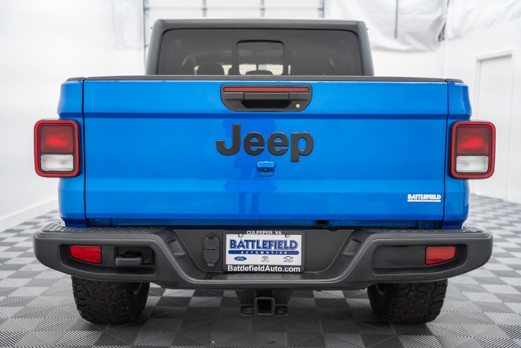 Used 2021 Jeep Gladiator Sport AWD/4WD image 7