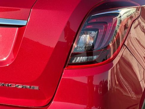 Used 2020 Buick Encore Preferred w/ Safety Package image 31