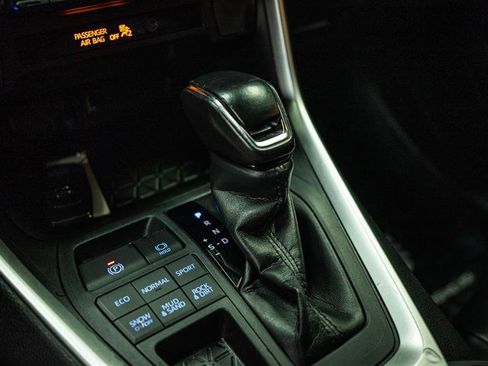 Used 2019 Toyota RAV4 XLE Premium w/ All Weather Liner Package image 20