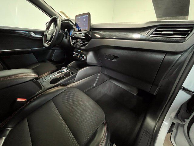 Used 2025 Ford Escape ST-Line Select AWD/4WD image 10