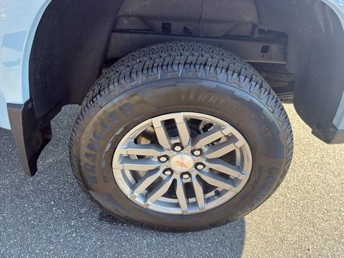 New 2025 Chevrolet Colorado LT w/ LT Convenience Package image 22