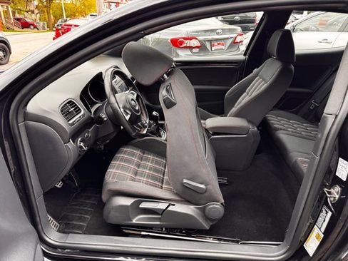 Used 2012 Volkswagen GTI 2-Door FWD image 13