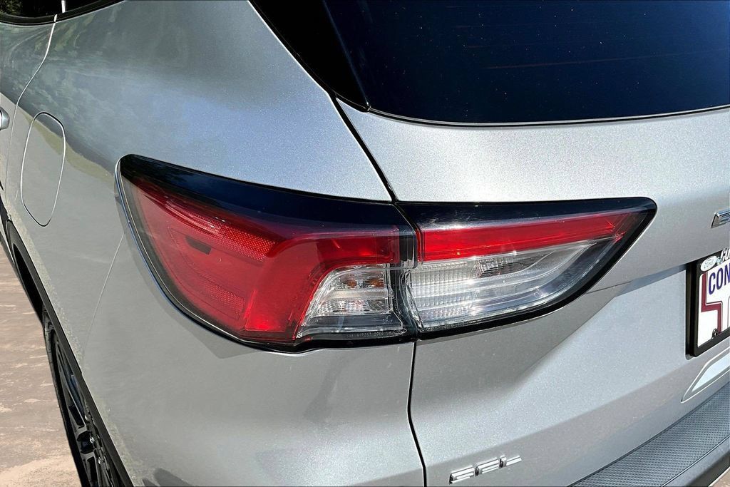 Used 2020 Ford Escape SEL AWD/4WD image 25