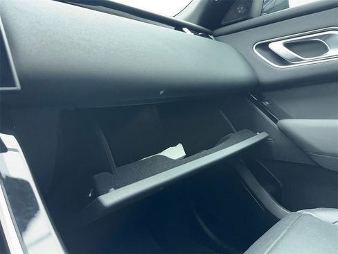 Used 2025 Land Rover Range Rover Velar Dynamic SE image 32