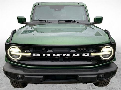 Used 2025 Ford Bronco Outer Banks AWD/4WD image 7