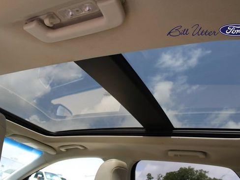 Used 2020 Ford Edge Titanium w/ Equipment Group 301A FWD image 17