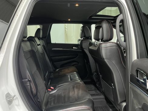 Used 2019 Jeep Grand Cherokee Trailhawk AWD/4WD image 31